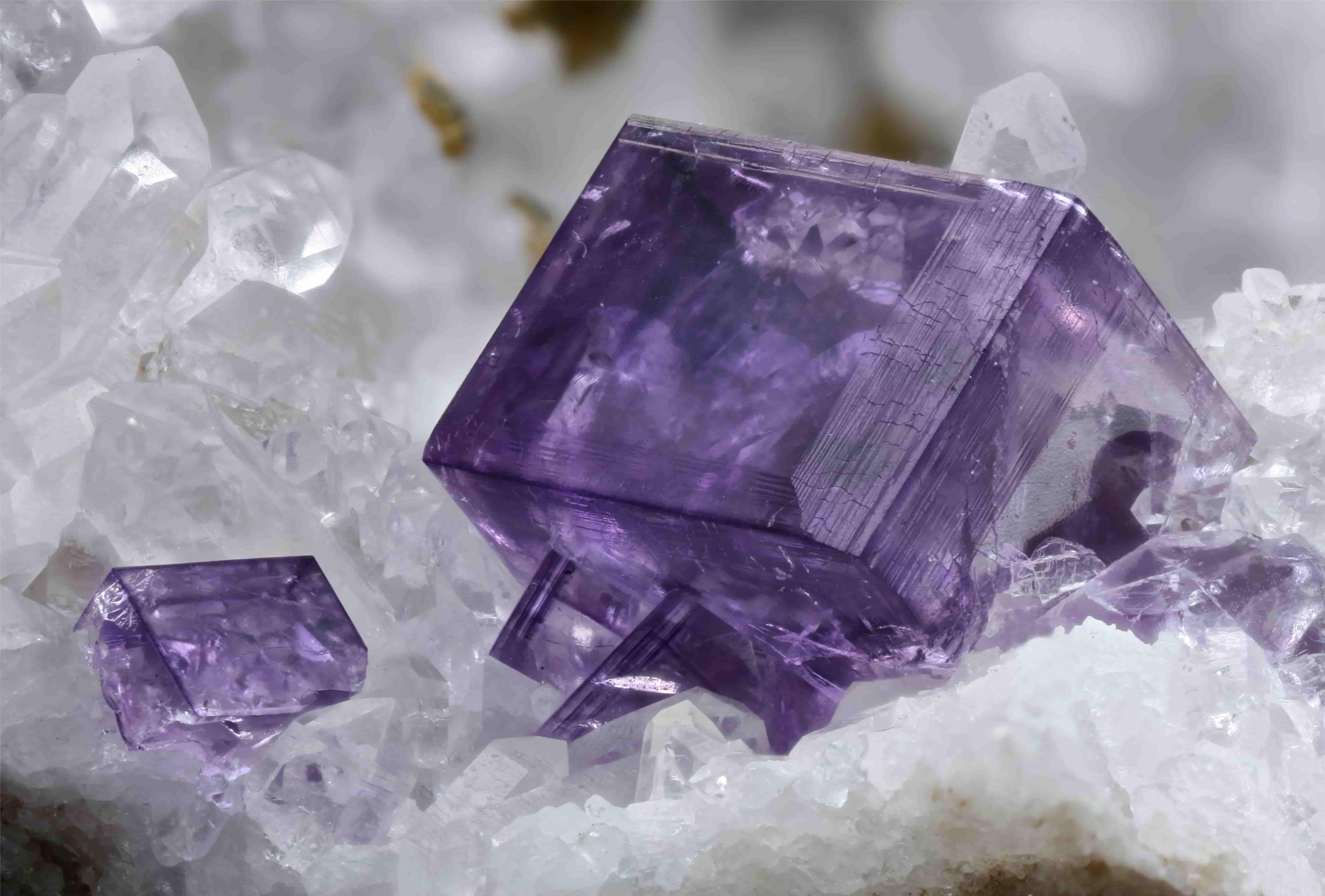 34 Fakta Tentang Kristal